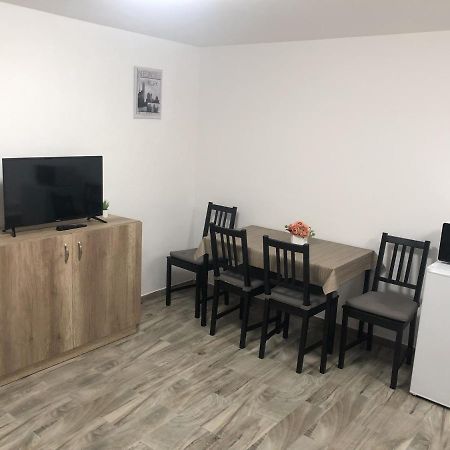 Bettina Vendeghaz Appartement Kiskoros Buitenkant foto