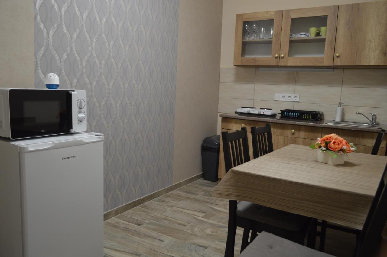 Bettina Vendeghaz Appartement Kiskoros Buitenkant foto