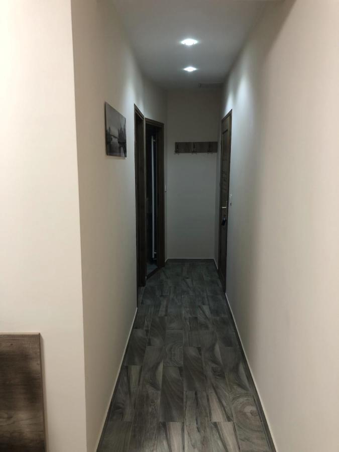 Bettina Vendeghaz Appartement Kiskoros Buitenkant foto